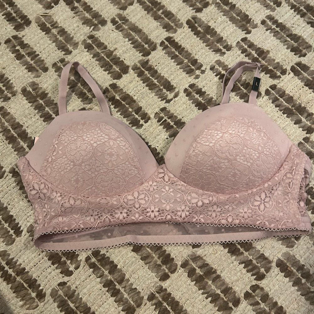Victoria's Secret Blush Lace Bra